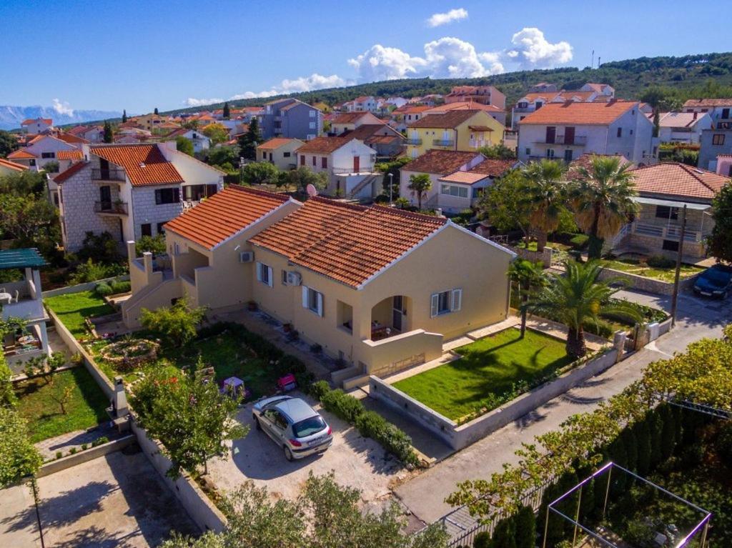 Apartments With A Parking Space Supetar, Brac - 16294 Esterno foto
